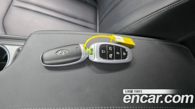 Hyundai Sonata 2023 — photo 25