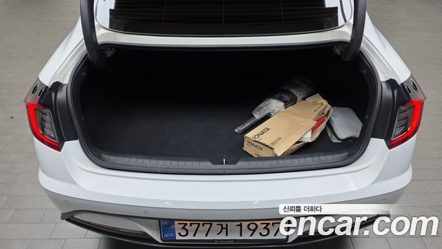 Hyundai Sonata 2023 — photo 26