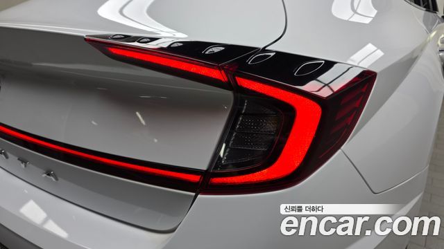 Hyundai Sonata 2023 — photo 9