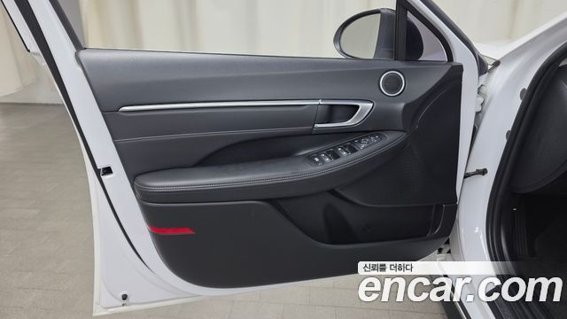 Hyundai Sonata 2023 — photo 14