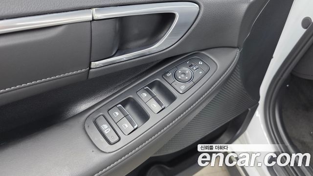 Hyundai Sonata 2023 — photo 27