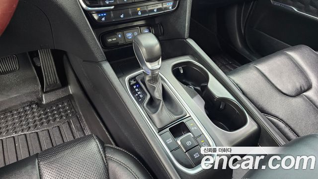 Hyundai Santafe 2019 — photo 12