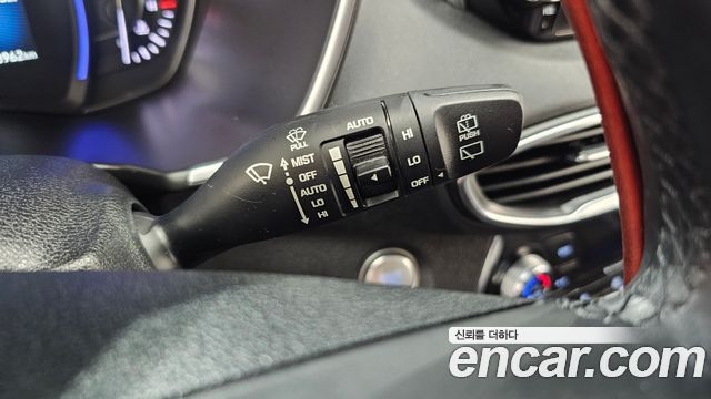 Hyundai Santafe 2019 — photo 25