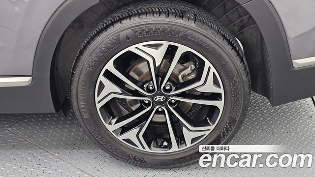 Hyundai Santafe 2019 — photo 7