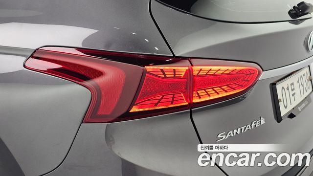 Hyundai Santafe 2019 — photo 9
