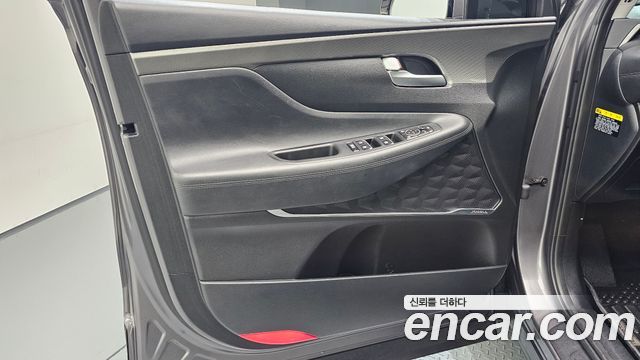 Hyundai Santafe 2019 — photo 14