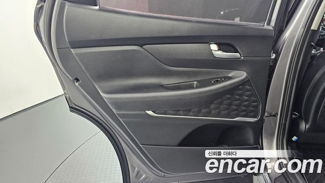 Hyundai Santafe 2019 — photo 15