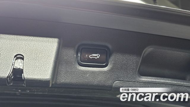 Hyundai Santafe 2019 — photo 30