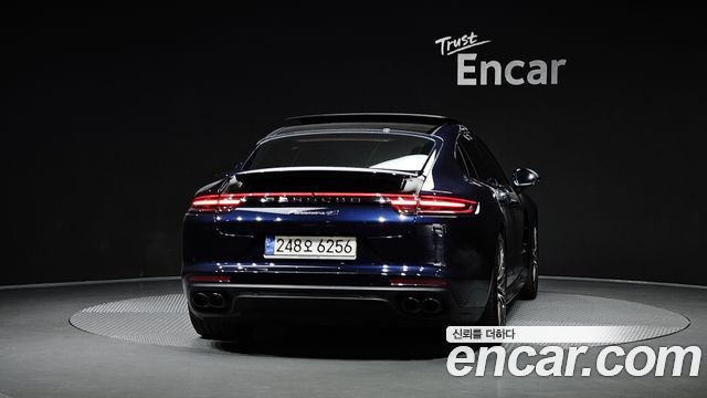 Porsche Panamera 2018 — photo 4