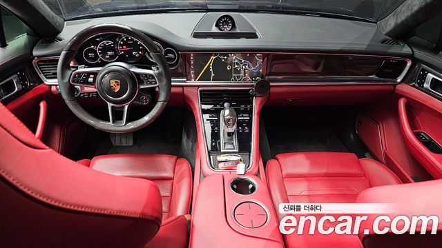 Porsche Panamera 2018 — photo 10