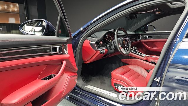 Porsche Panamera 2018 — photo 13