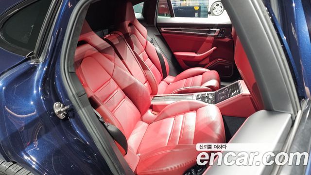 Porsche Panamera 2018 — photo 17