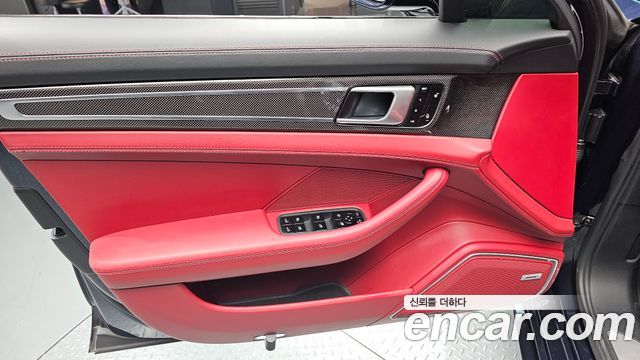 Porsche Panamera 2018 — photo 14