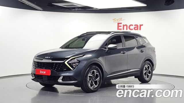 Kia Sportage 2023 — photo 1