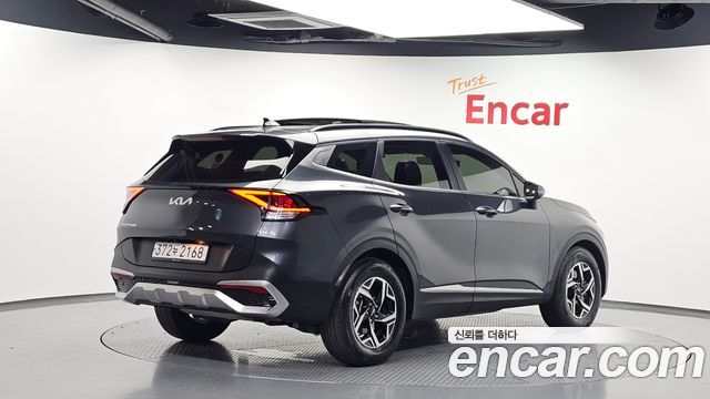 Kia Sportage 2023 — photo 2