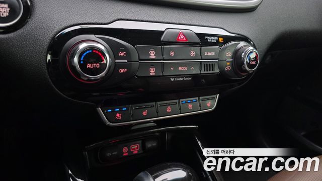 Kia Sorento 2016 — photo 23