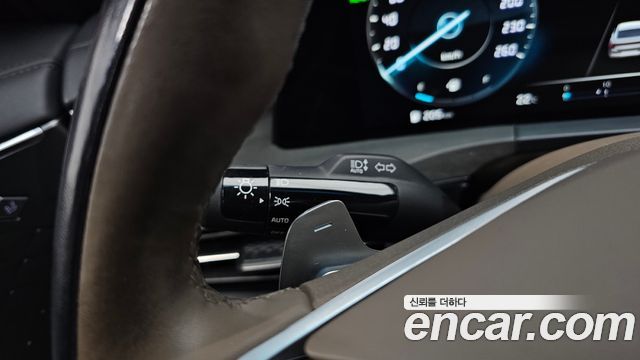 Kia K8 2022 — photo 31