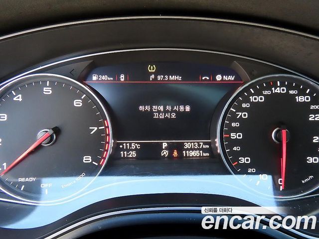 Audi A6 2018 — photo 9