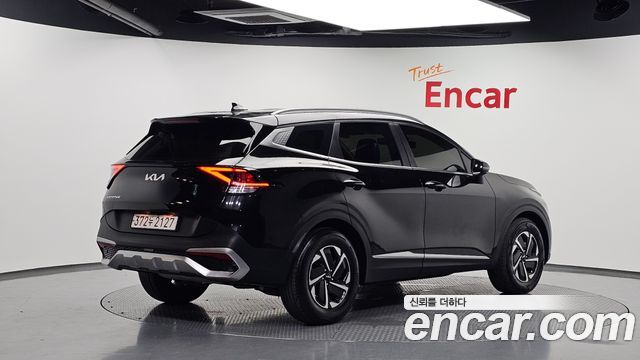 Kia Sportage 2023 — photo 2