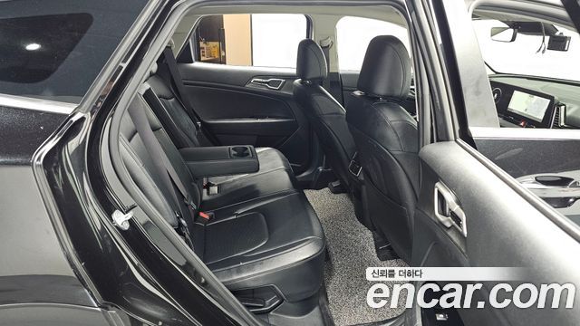 Kia Sportage 2023 — photo 17
