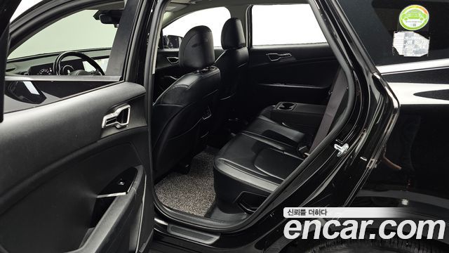 Kia Sportage 2023 — photo 18