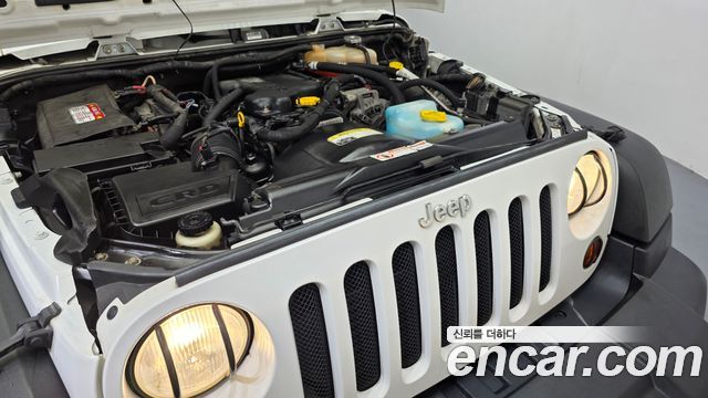Jeep Wrangler 2012 — photo 6