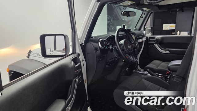 Jeep Wrangler 2012 — photo 10