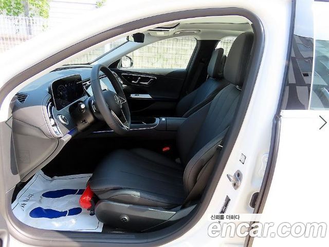 Mercedes-Benz E-Class 2026 — photo 5