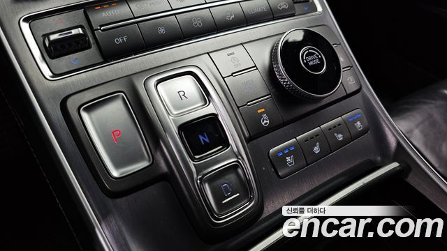Hyundai Santafe 2021 — photo 12