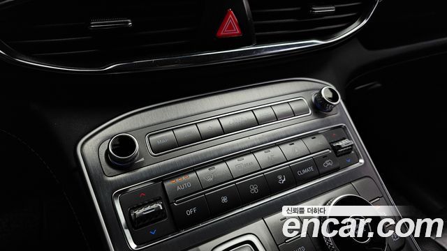 Hyundai Santafe 2021 — photo 31