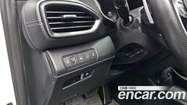 Hyundai Santafe 2021 — photo 35