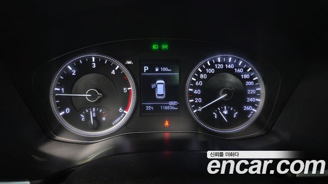 Hyundai Santafe 2019 — photo 11