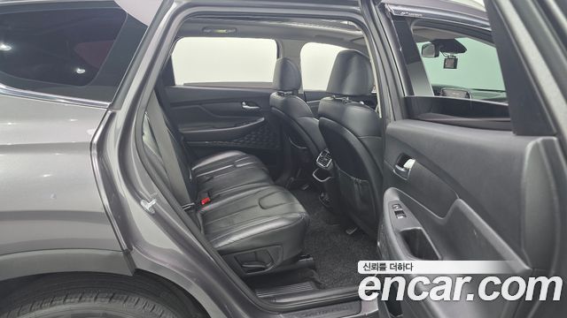 Hyundai Santafe 2019 — photo 24