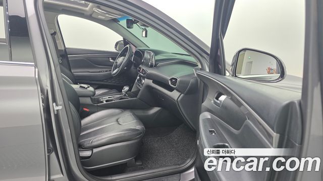 Hyundai Santafe 2019 — photo 16