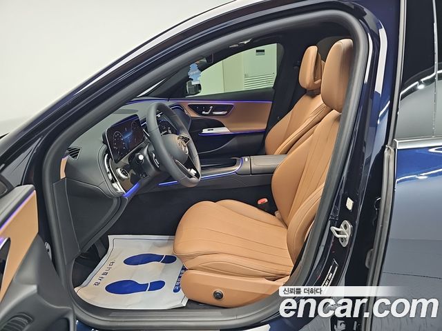 Mercedes-Benz E-Class 2024 — photo 10