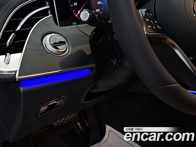 Mercedes-Benz E-Class 2024 — photo 14