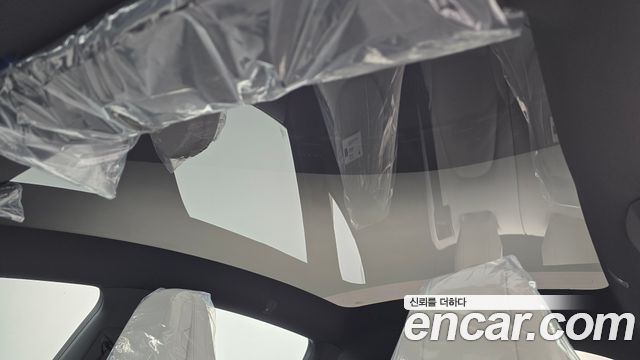 Tesla Model Y 2026 — photo 17