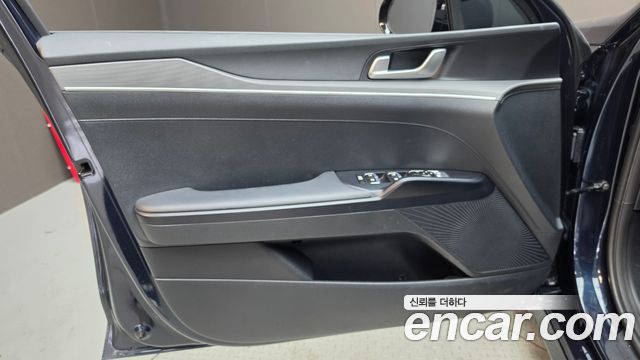 Kia K5 2023 — photo 14