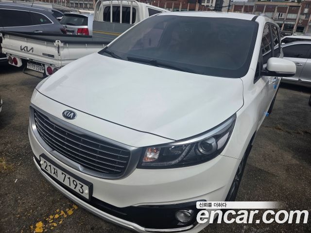 Kia Canival 2015 — photo 3