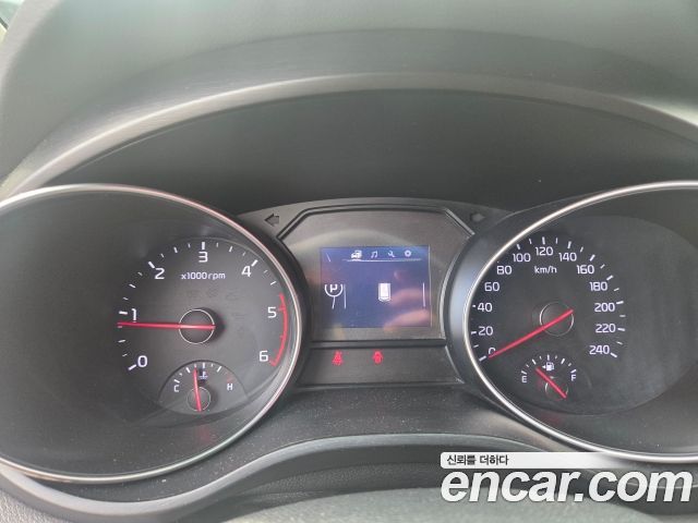 Kia Canival 2015 — photo 14