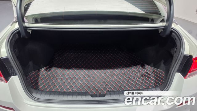Kia K5 2019 — photo 22