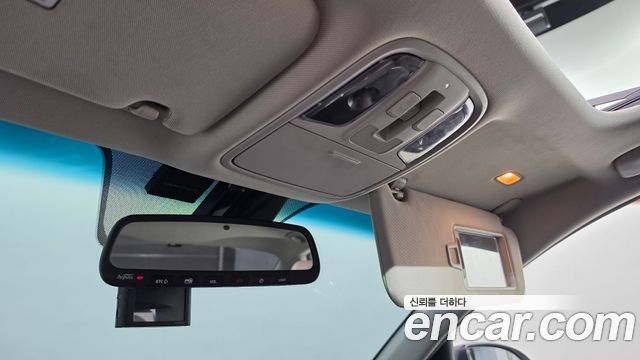 Kia K5 2019 — photo 23
