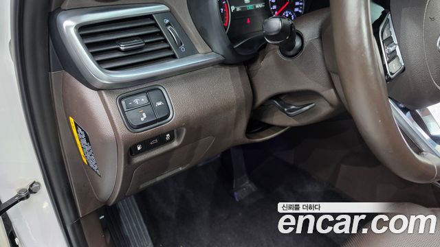 Kia K5 2019 — photo 24