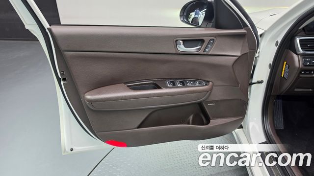 Kia K5 2019 — photo 14