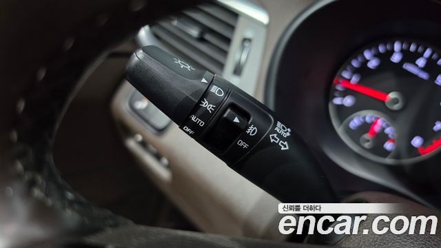 Kia K5 2019 — photo 28