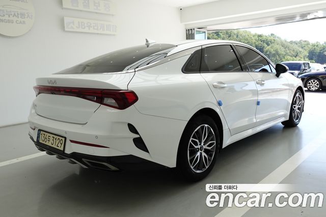 Kia K5 2023 — photo 2