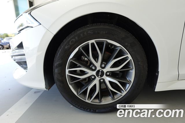 Kia K5 2023 — photo 5