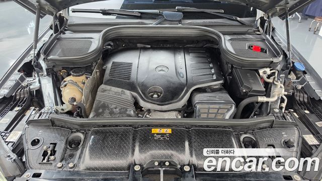 Mercedes-Benz GLE-Class 2019 — photo 6