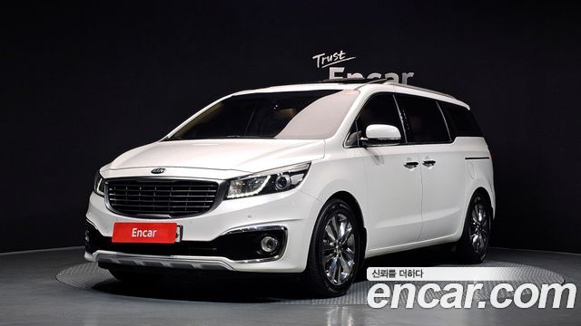 Kia Canival 2018 — photo 1