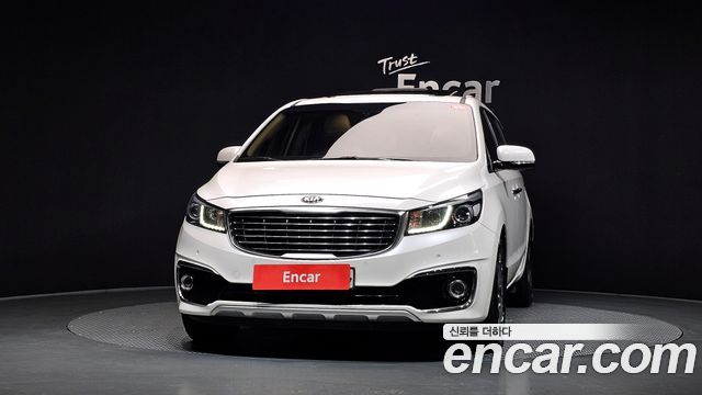 Kia Canival 2018 — photo 3